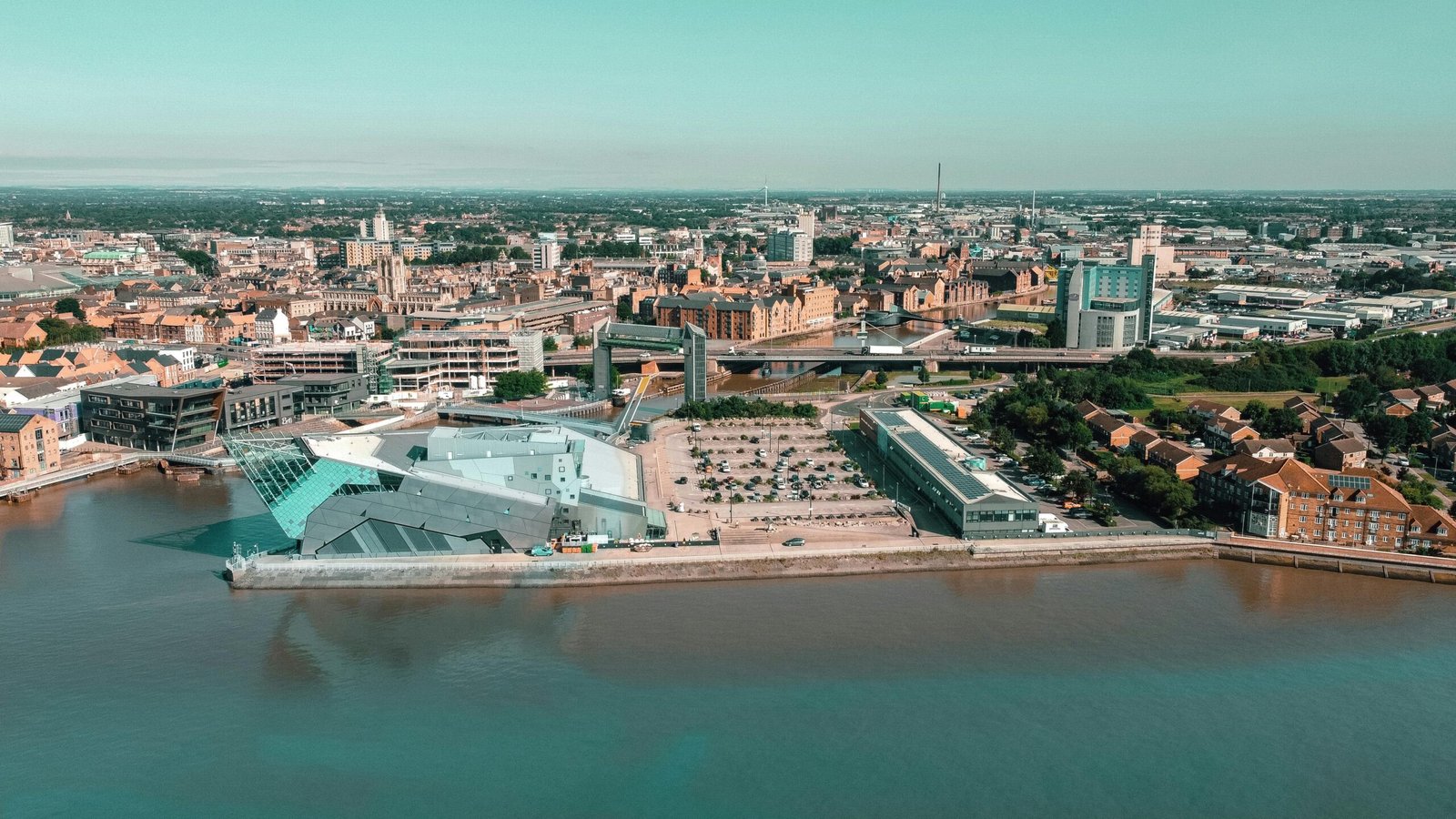Kingston upon Hull Combined Court Centre and legal district for solicitors
